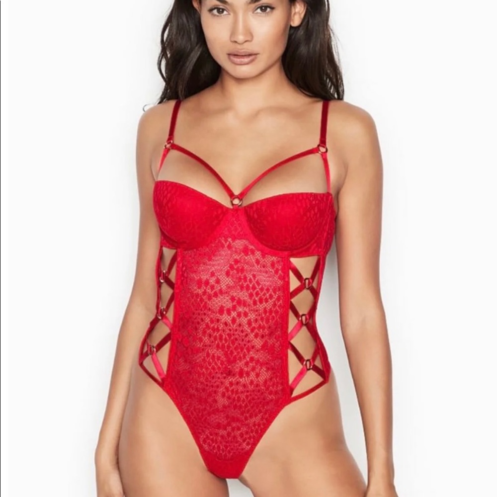 Victoria’s Secret Ring Master Red teddy